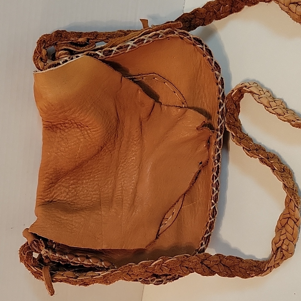 Old Native American style handmade leather purse - Picture 2 of 12